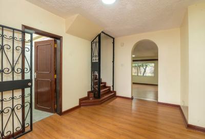 5 Bed Townhouse with En Suite at Ring Road - 4