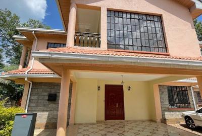 5 Bed Townhouse with En Suite in Lavington