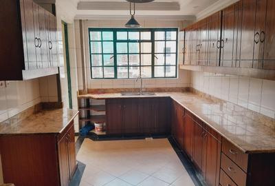 3 Bed Apartment with En Suite in Kileleshwa