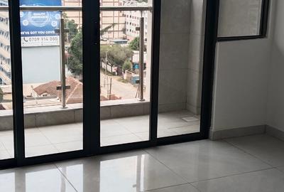 1 Bed Apartment with En Suite at Westlands Road - 2