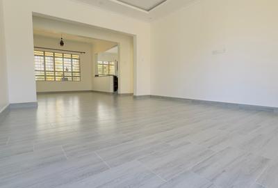 3 Bed House with En Suite at Acacia