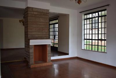 5 Bed Townhouse with En Suite at Lavington Mall