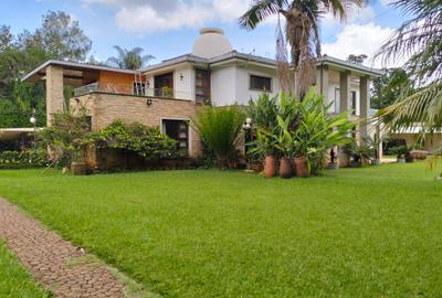 6 Bed House with En Suite in Kitisuru