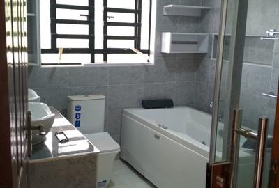 4 Bed Townhouse with En Suite in Runda