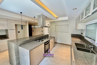 4 Bed House with En Suite at Runda