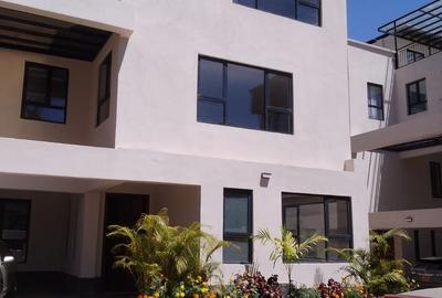 5 Bed Townhouse with En Suite in Waiyaki Way