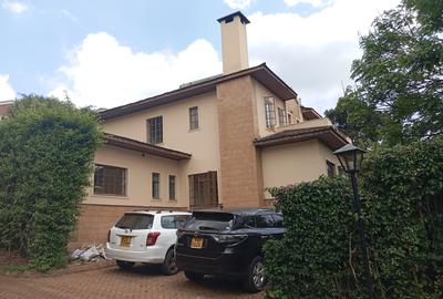 4 Bed Townhouse with En Suite at Redhill