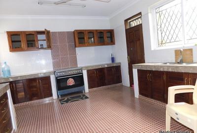 5 Bed House with En Suite at Nyali