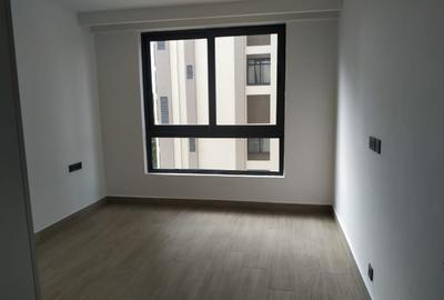 Serviced 3 Bed Apartment with En Suite in Riverside