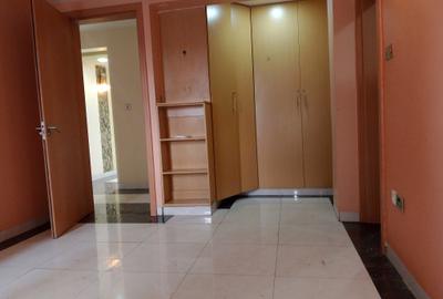 4 Bed Apartment with En Suite at Parklands - 3