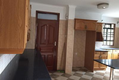 4 Bed Townhouse with En Suite at Runda