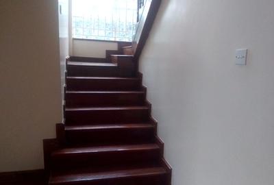 4 Bed Townhouse with En Suite at Off Gatundu Rd - 3