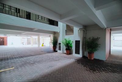 Serviced 1 Bed Apartment with En Suite in Naivasha Road - 3