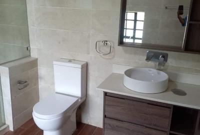 4 Bed Townhouse with En Suite in Kitisuru