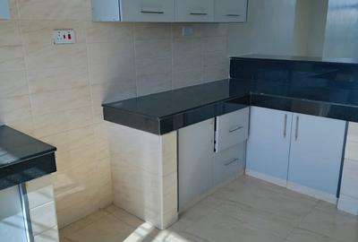 2 Bed Apartment with En Suite at Beach Road