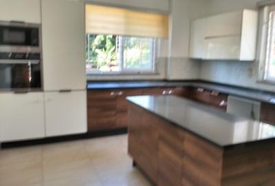 4 Bed Townhouse with En Suite in Lavington