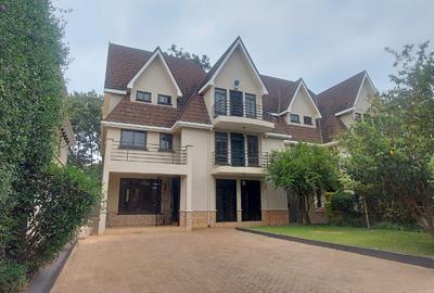 5 Bed Villa with En Suite at Lavington - 3