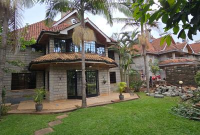 5 Bed Townhouse with En Suite at Lavington Green