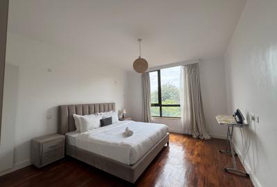 Serviced 2 Bed Apartment with En Suite in Kilimani - 4