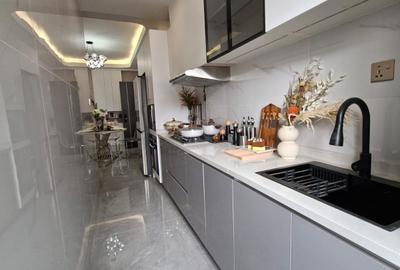 2 Bed Apartment with En Suite at Westlands Road - 3