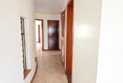 3 Bed Apartment with En Suite at 4Th Parklands