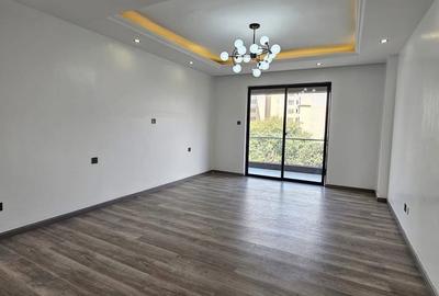4 Bed Apartment with En Suite at Valley Arcade - 2
