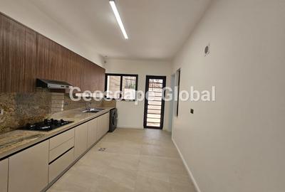 5 Bed Townhouse with En Suite in Lavington - 4