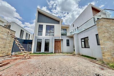 4 Bed Townhouse with En Suite in Kiambu Road