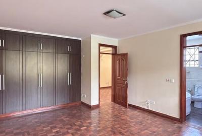 5 Bed Townhouse with En Suite at Kaputei Gardens - 3