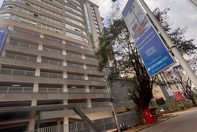 1,000 ft² Office with Service Charge Included in Westlands Area - 4