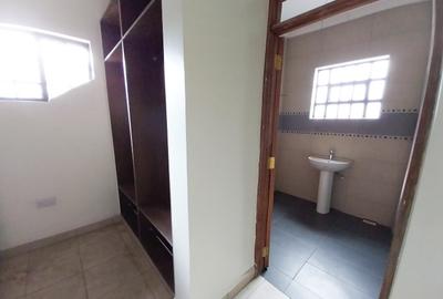5 Bed Townhouse with En Suite in Garden Estate