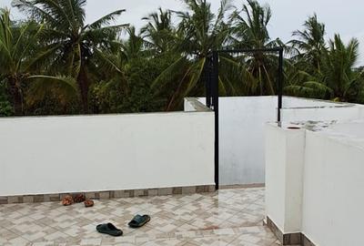 4 Bed Villa in Diani - 2