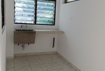 2 Bed Villa with En Suite at 3 Rd Avanue - 4