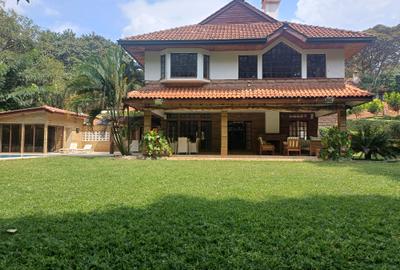 5 Bed Townhouse with En Suite in Rosslyn