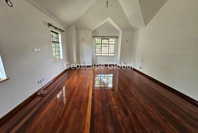 5 Bed House with En Suite in Spring Valley