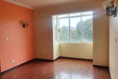 4 Bed Apartment with En Suite in Lavington