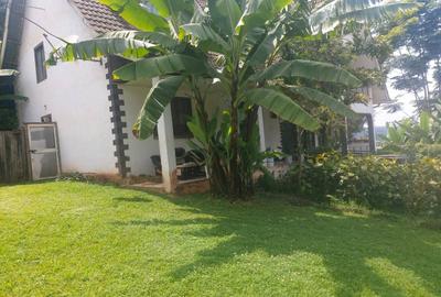 5 Bed Townhouse with En Suite at Kerarapon Drive