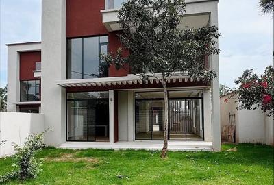 5 Bed Townhouse with En Suite at Lavington Green