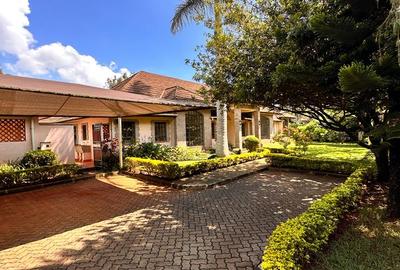 4 Bed House with En Suite in Karen - 2