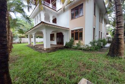 4 Bed Villa with En Suite at Nyali Mombasa