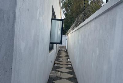 4 Bed House with En Suite in Ruiru - 2