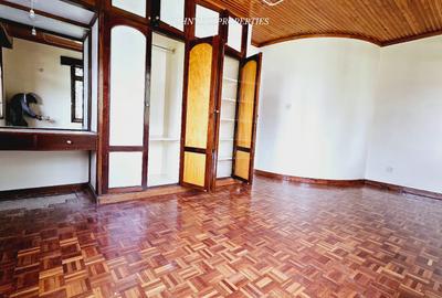 4 Bed Townhouse with En Suite in Lavington