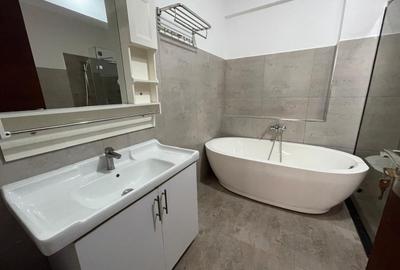 4 Bed Apartment with En Suite in Westlands Area - 2