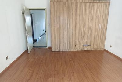 3 Bed Apartment with En Suite in Kileleshwa - 4