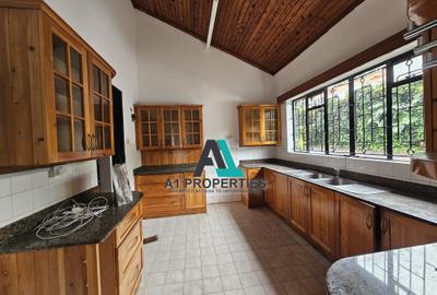 4 Bed Townhouse with En Suite in Lavington - 4