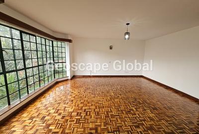5 Bed House with En Suite in Spring Valley