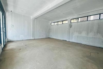 1,500 ft² Commercial Property with Service Charge Included in Karen - 4