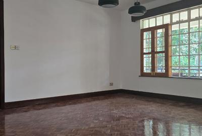 4 Bed House with En Suite in Muthaiga