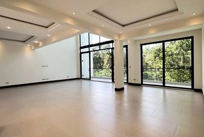 5 Bed Townhouse with En Suite in Kitisuru - 3