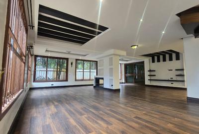 6 Bed House with En Suite in Loresho